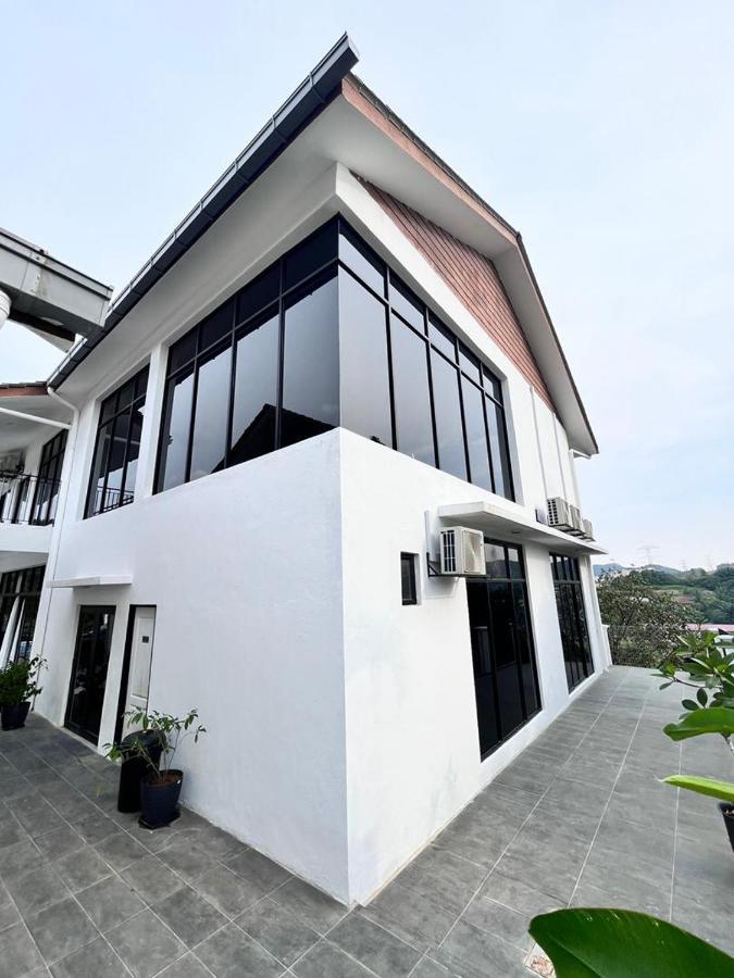 Jenderam Hill Villa سيبانغ المظهر الخارجي الصورة
